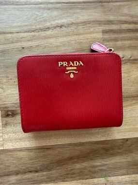 Prada Saffiano Rosso Red Snap Bifold